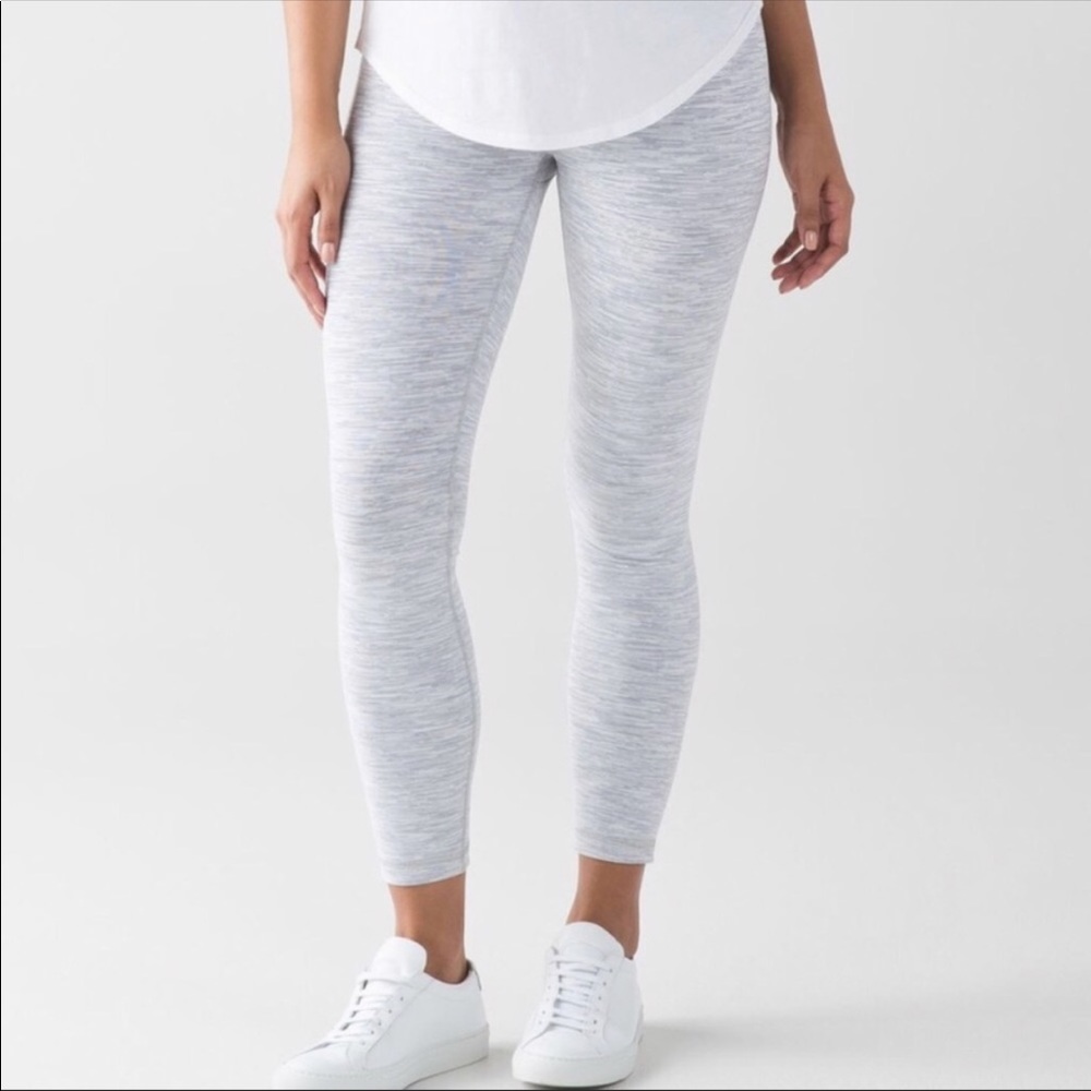 Lululemon Space White and Grey Leggings - size 6 - Picture 1 of 7